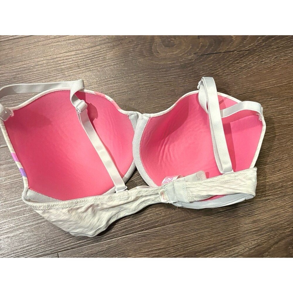 Pink - Picture 2 of 3